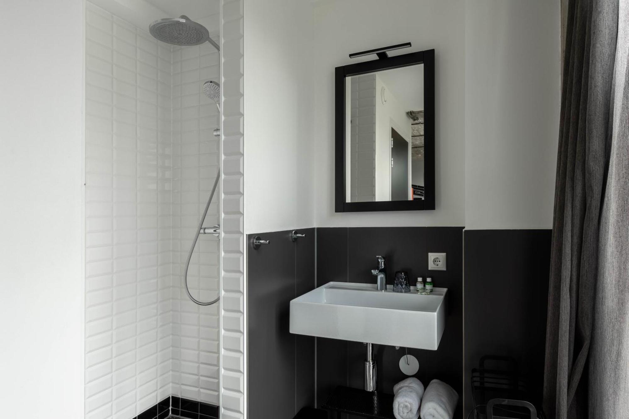 Bed, Bites & Business Hotel Rotterdam Room photo